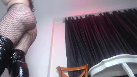 Halley Raven online show from 16, 10, 2025