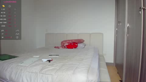 Snapshot of halliee chatting on 4, 11, 2025 insta Laupalacio777Next stream 01th December online show from 4, 11, 2025