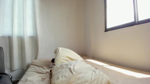 Snapshot of halliee chatting on 9, 2, 2026 insta Laupalacio777Next stream 01th December online show from 9, 2, 2026