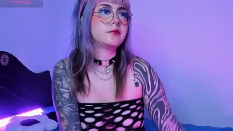 Hallu online show from 1, 2, 2025