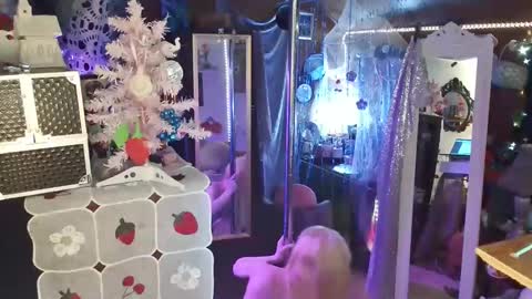 Snapshot of halovalentine chatting on 7, 12, 2024 halovalentine online show from 7, 12, 2024