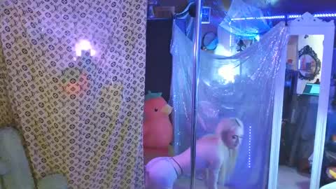 Snapshot of halovalentine chatting on 7, 3, 2025 halovalentine online show from 7, 3, 2025