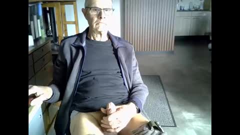 Prefer men 80 online show from 15, 3, 2026