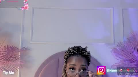 hanaahquinn online show from 18, 3, 2026