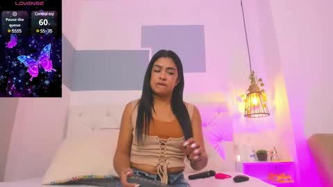 hanah_gray online show from 22, 2, 2025
