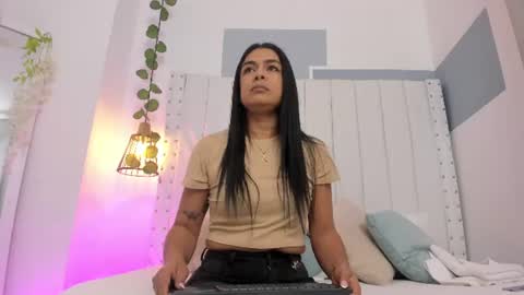 hanah_gray online show from 24, 6, 2026