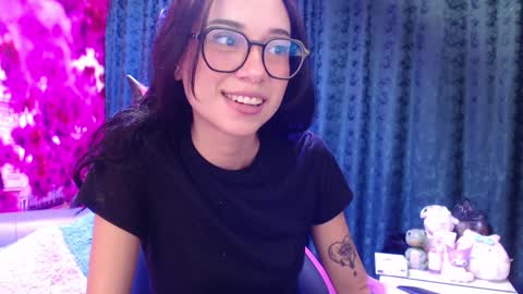 Snapshot of hanaku_8 chatting on 13, 1, 2025 Hanaku online show from 13, 1, 2025