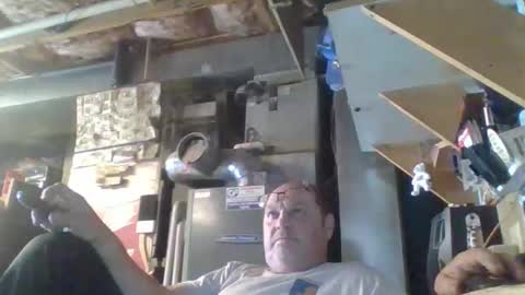 Snapshot of handiemanhere chatting on 3, 11, 2025 naked man online show from 3, 11, 2025