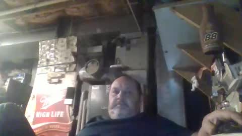 Snapshot of handiemanhere chatting on 15, 11, 2025 naked man online show from 15, 11, 2025