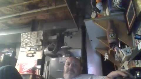 naked man online show from 28, 4, 2026