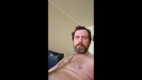 Snapshot of handsome37_ chatting on 17, 4, 2026 handsome37_ online show from 17, 4, 2026