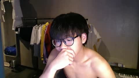 handsome_mannn online show from 5, 5, 2026