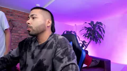 leonardfarrucknick and otis online show from 7, 10, 2025