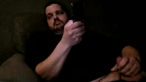 Handsomedaddy198923 online show from 12, 1, 2026