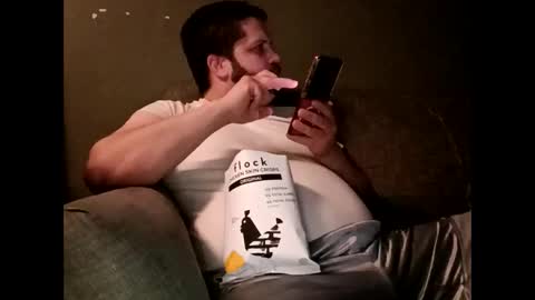 Handsomedaddy198923 online show from 19, 2, 2026