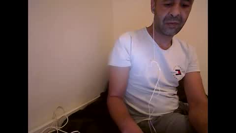 Snapshot of handsomepenis20cm chatting on 10, 10, 2025 handsomepenis20cm online show from 10, 10, 2025