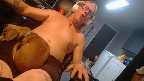 handystud33 online show from 11, 10, 2025