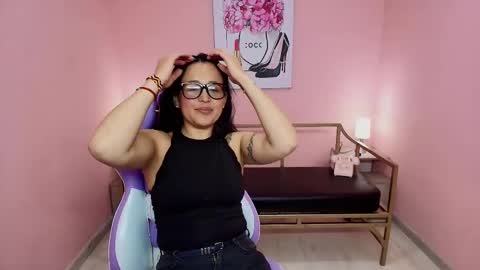 Snapshot of hanna_90_x chatting on 7, 11, 2025 Hanna online show from 7, 11, 2025