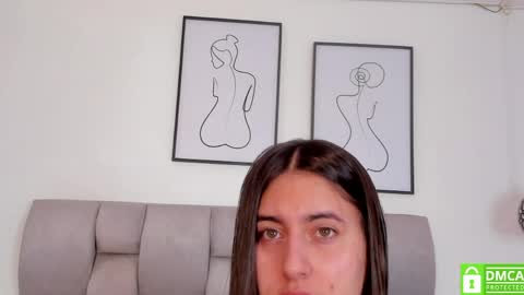 hanna__evans_ online show from 7, 4, 2026