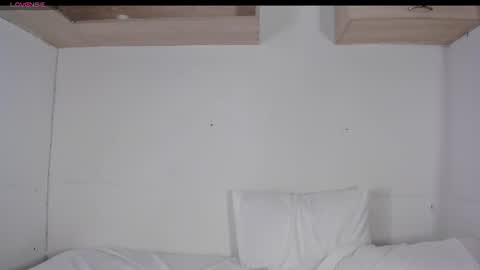 hanna__evans_ online show from 4, 8, 2026