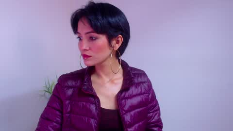 Snapshot of hanna_chloe chatting on 30, 12, 2024 Sara online show from 30, 12, 2024