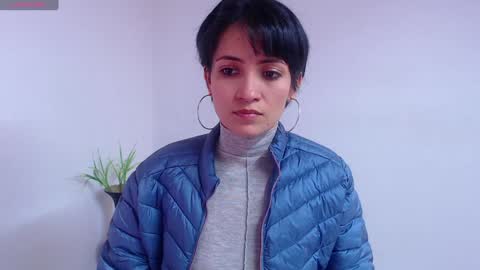 Snapshot of hanna_chloe chatting on 7, 1, 2025 Sara online show from 7, 1, 2025