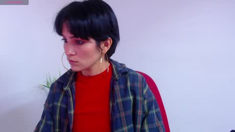 Snapshot of hanna_chloe chatting on 8, 1, 2025 Sara online show from 8, 1, 2025