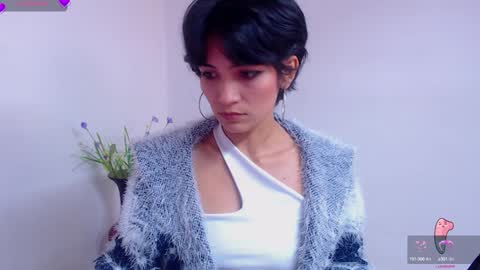 Snapshot of hanna_chloe chatting on 26, 1, 2025 Sara online show from 26, 1, 2025