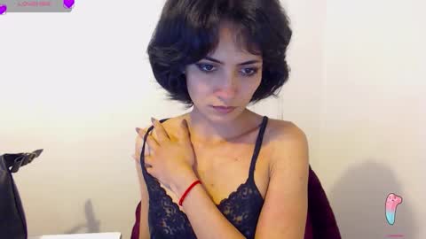 Snapshot of hanna_chloe chatting on 7, 10, 2025 Sara online show from 7, 10, 2025