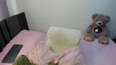 Monica online show from 27, 1, 2025