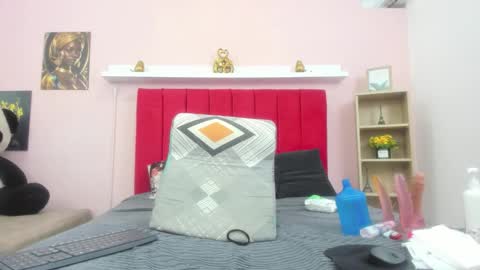 hanna_hornyx20 online show from 11, 10, 2025