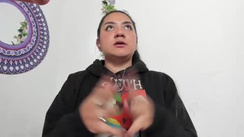 Camila online show from 8, 3, 2025