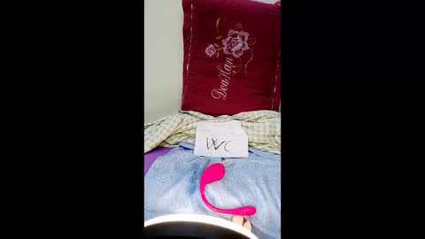 hanna_sexy188 online show from 4, 2, 2026