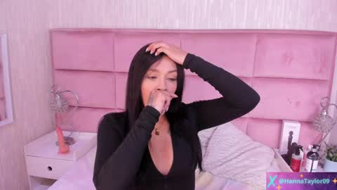 Snapshot of hanna_taylorr chatting on 9, 4, 2026 Hanna online show from 9, 4, 2026