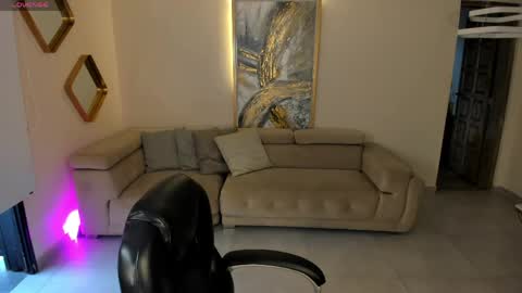 Snapshot of hannaconnor_ chatting on 8, 6, 2026 Hanna Connor online show from 8, 6, 2026
