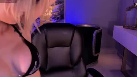  Hanna Connor  online show from 3, 7, 2026