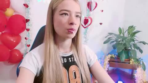 Hannah 027 online show from 24, 9, 2025