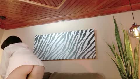 Hannah  online show from 6, 11, 2025