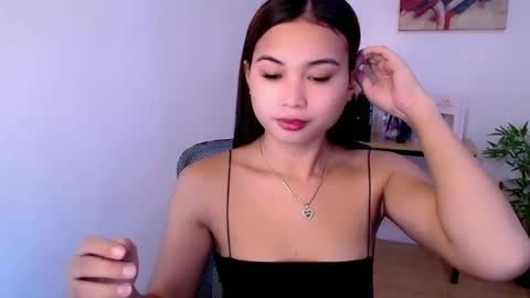 Snapshot of hannah_davis69 chatting on 11, 6, 2026 Alex online show from 11, 6, 2026