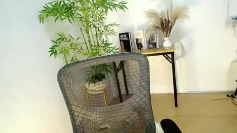 Snapshot of hannah_davis69 chatting on 23, 6, 2026 Alex online show from 23, 6, 2026