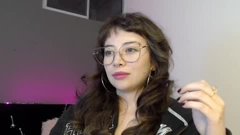 Snapshot of hannah_hexx chatting on 15, 4, 2026 HannahHexx online show from 15, 4, 2026