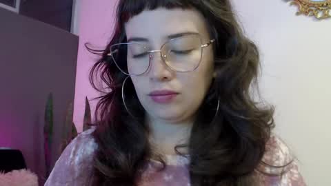 Snapshot of hannah_hexx chatting on 5, 5, 2026 HannahHexx online show from 5, 5, 2026