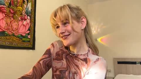 hannah levis  online show from 18, 3, 2026