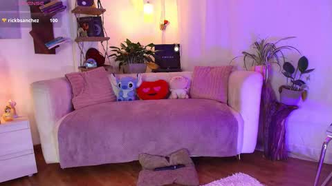 hannah_lovee online show from 10, 3, 2026