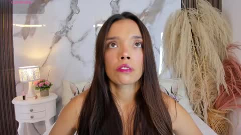 Snapshot of hannahill69 chatting on 6, 6, 2026 Hannahill69 online show from 6, 6, 2026