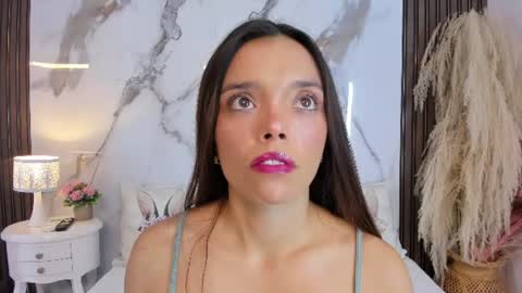 Hannahill69 online show from 24, 7, 2026