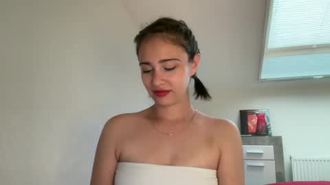 Snapshot of hannahinto chatting on 27, 6, 2026 hannahinto online show from 27, 6, 2026