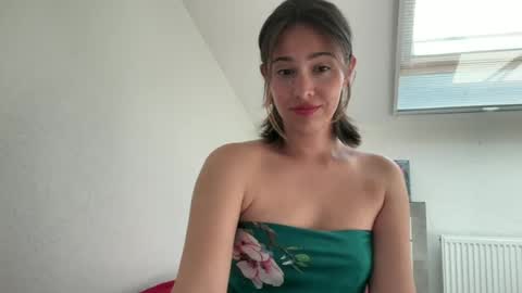 Snapshot of hannahinto chatting on 16, 7, 2026 hannahinto online show from 16, 7, 2026