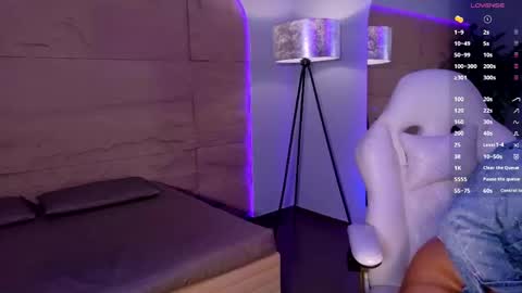 hannahmonttgomery  Help me reach 100 Hands up online show from 16, 5, 2026