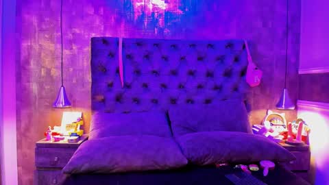 Snapshot of hannahvianey chatting on 10, 10, 2025 Hannah online show from 10, 10, 2025